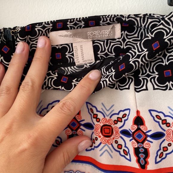 Skirt - Picture 3 of 4